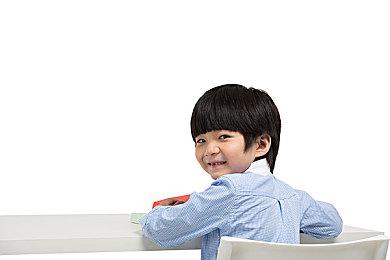 《梦幻之星在线2：新起源》NPC名字涉种族歧视被改